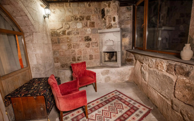 Caldera Hotel