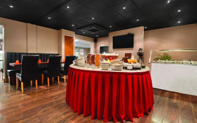 OYO Flagship London Finchley