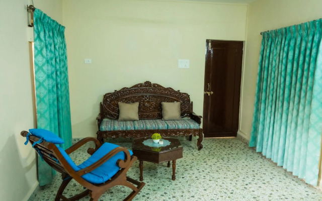 3 bedroom holiday home with free parking & Wi-Fi