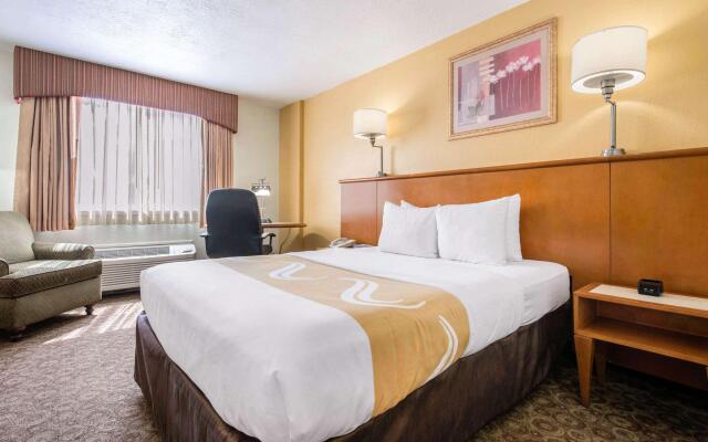 Quality Inn & Suites Near the Theme Parks