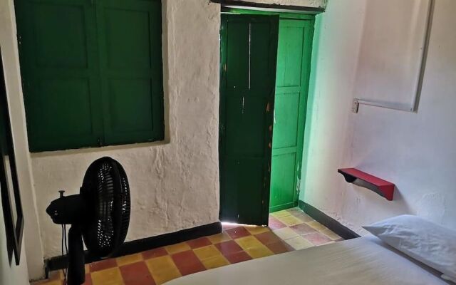 Green Door Hostal San Gil - Hostel