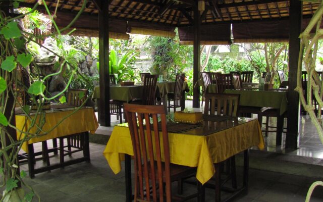 Tunjung Mas Bungalows