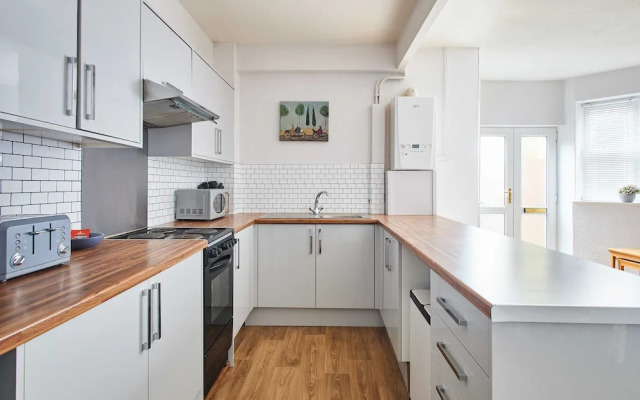 Host Stay Trinity Road Apartment