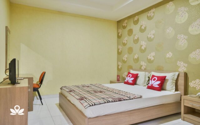 ZEN Rooms Mangga Besar 8