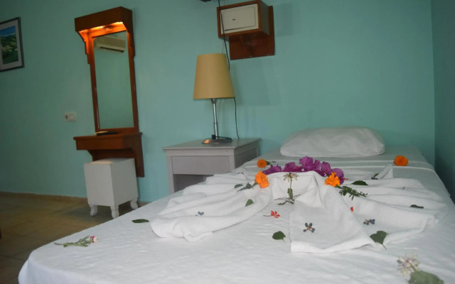 Ares City Hotel