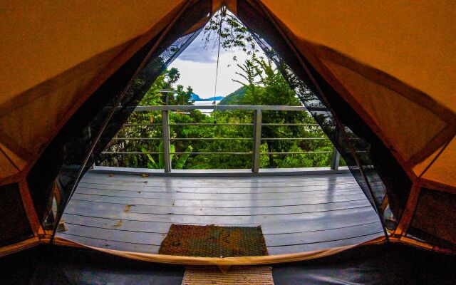 The Birdhouse El Nido - Glamping