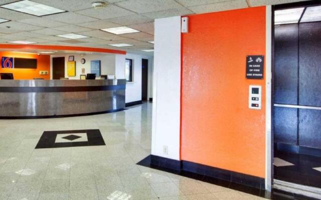 Motel 6 Dallas, TX - Fair Park