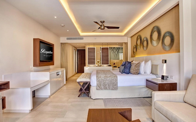 Royalton Riviera Cancun, An Autograph Collection All-Inclusive Resort & Casino