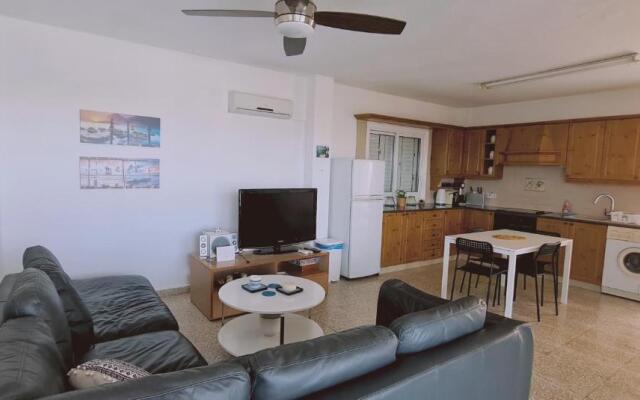 STAY Frederick 2BR Penthouse