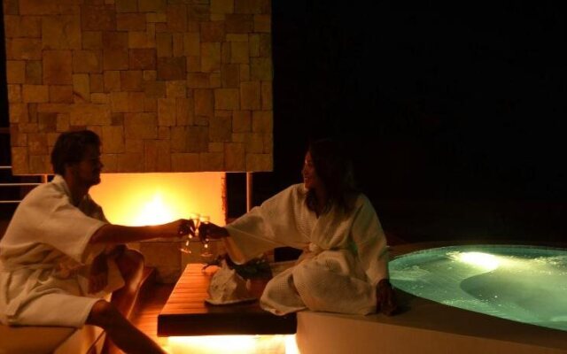 Cominsia Lodge