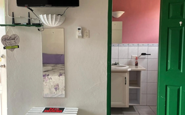 The Seaside Garden Guesthouse