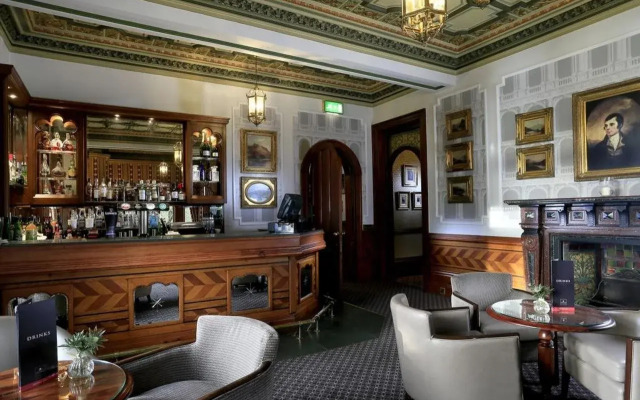 Macdonald Kilhey Court