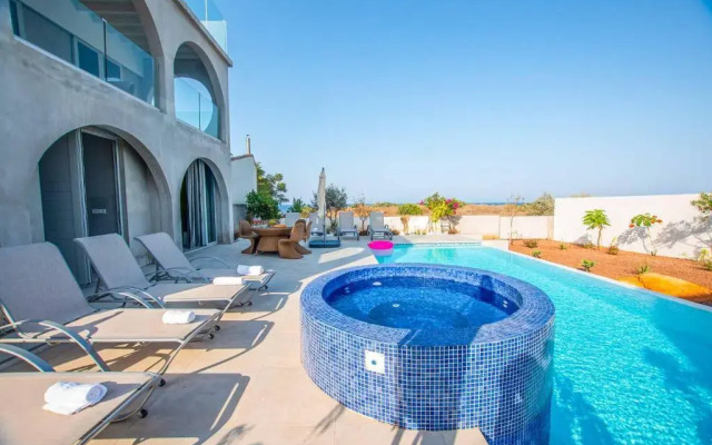 Protaras Art House Seviews