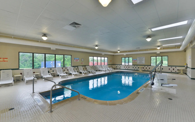 Comfort Suites near Route 66