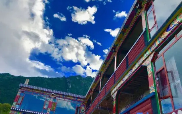 Guilan Xiaolu Hostel