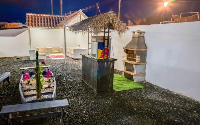 House with 3 Bedrooms in la Oliva, with Enclosed Garden And Wifi - 4 Km From the Beach