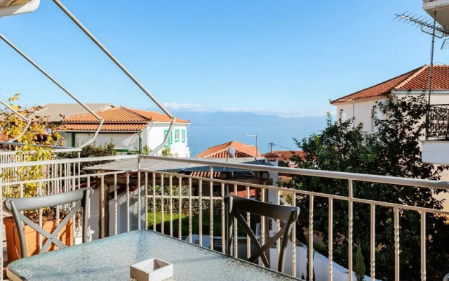 Seaside Sunny Escape - Ideal Cozy Getaway