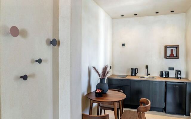 Peranosa The Residency