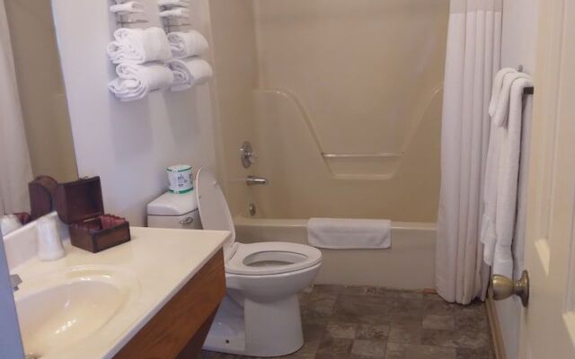 Timber Pointe Resort