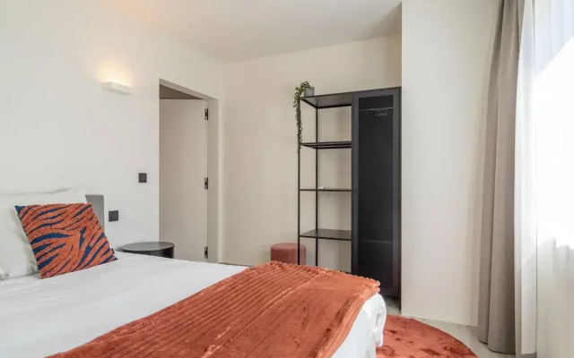 Luxury Villa With Pool & Sauna Kortrijk