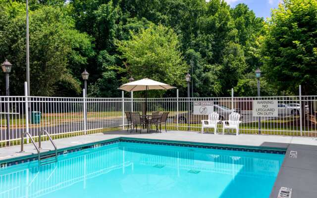 Quality Inn & Suites Decatur - Atlanta East