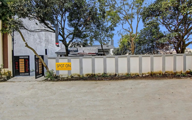 SPOT ON 70204 Hotel Greenview Homestay