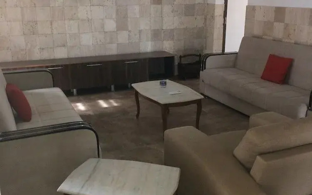 Safari Suit Hotel