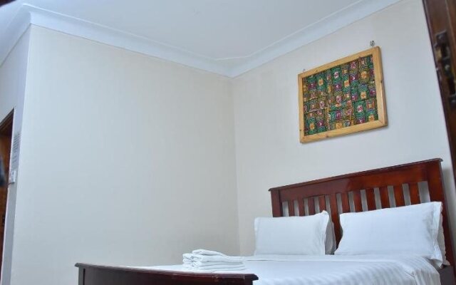 Jolly Court Hotel