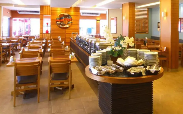 Malibu Palace Hotel