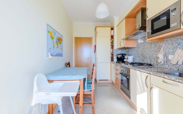 Sea view Apartment with sunbathing Terrace & 2 Swimming pools