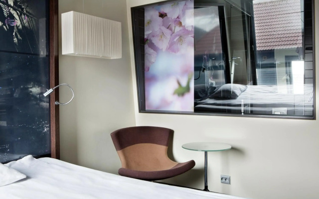 Comfort Hotel Square