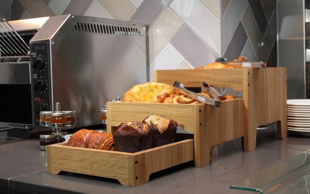 Crowne Plaza Aberdeen Airport by IHG