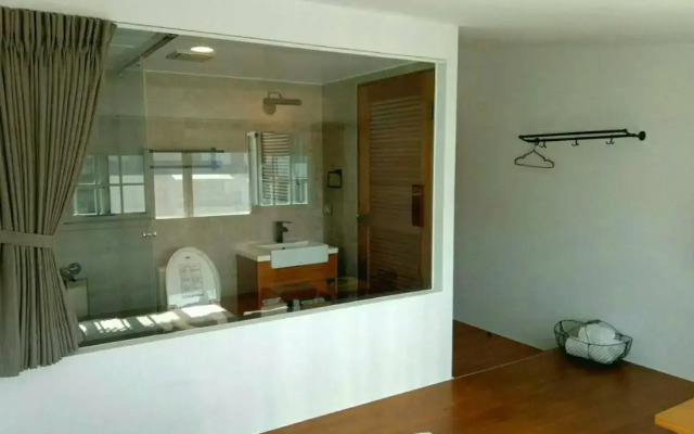 Little Time Guesthouse