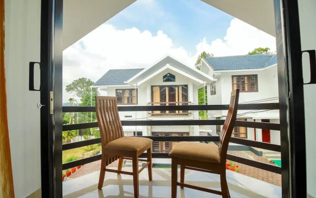 OYO 25109 Pooppas Villas