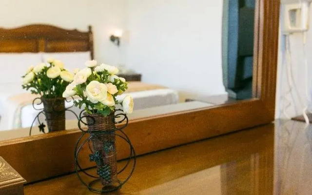 Jing Ai Hotel