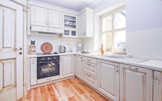 Nice Home in Malinska With Wifi and 5 Bedrooms