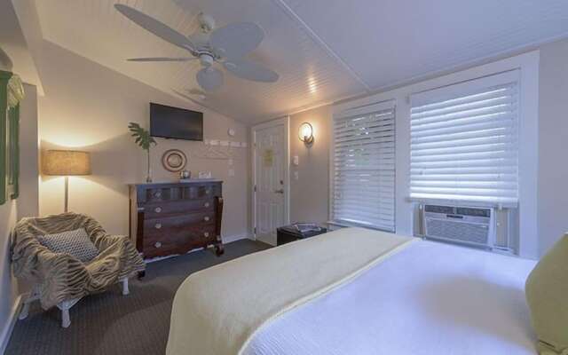 Rehoboth Guest House - Adults only
