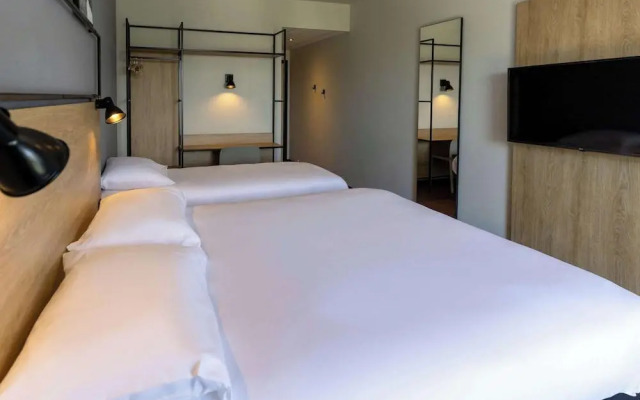 Ibis Marseille Marignane Technopole