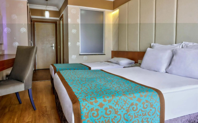 Taç Premier Hotel & Spa