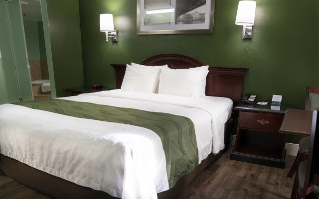 Quality Inn Hemet - San Jacinto