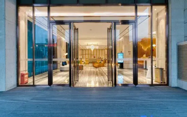 Kelly International Hotel (MixC Branch at Guilin Railway Station)