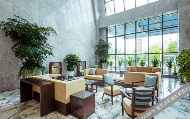 Vienna International Hotel (Wuhan Workers' Culture Palace Jiyuqiao Metro Station)