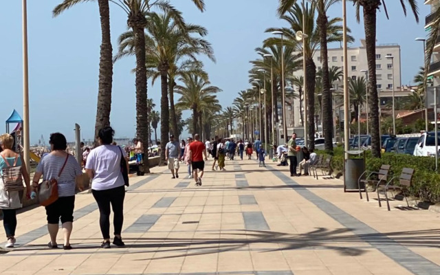 Charming apartment in a duplex with garden & balcony