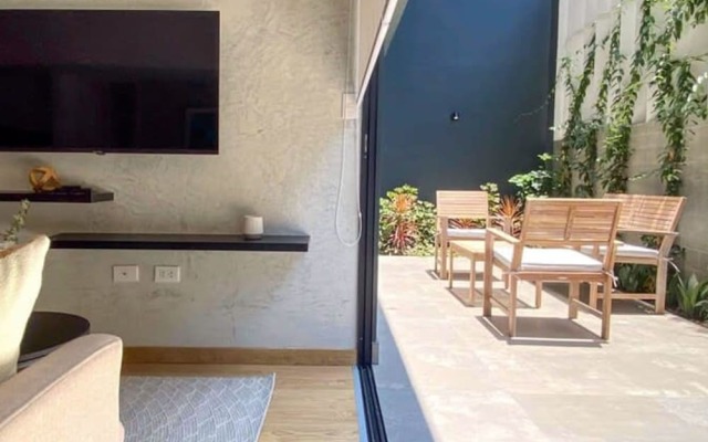 w Perfect 2BR With Terrace in Miraflores