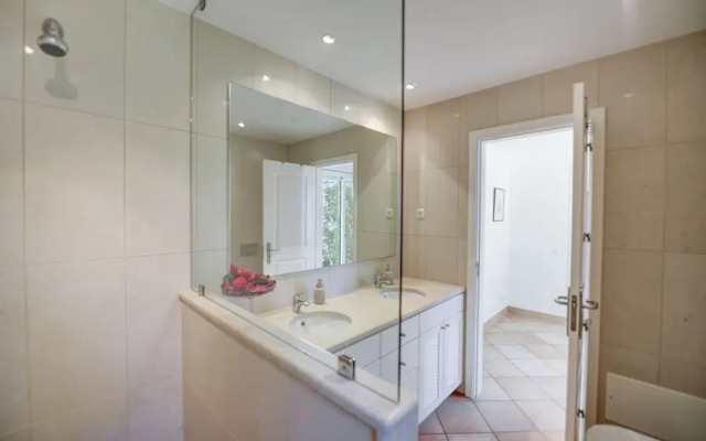 Ria Alvor Luxurious Golf View Villa