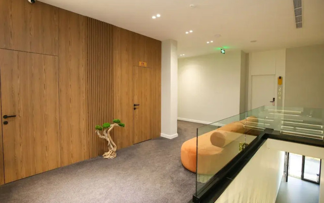 Charm Hotel