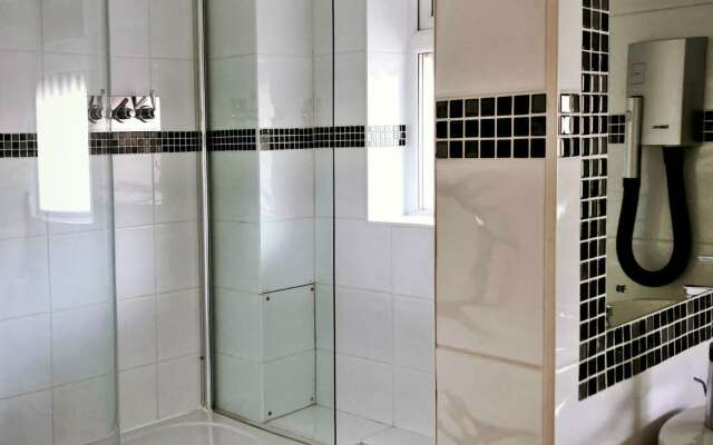 Antoinette Hotel Wimbledon