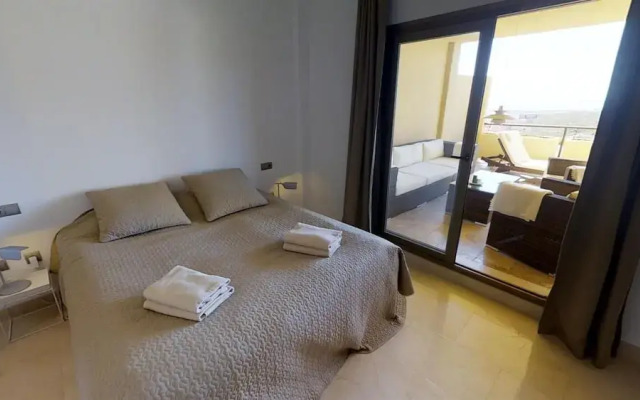 Wonderful Apartment with Great Views