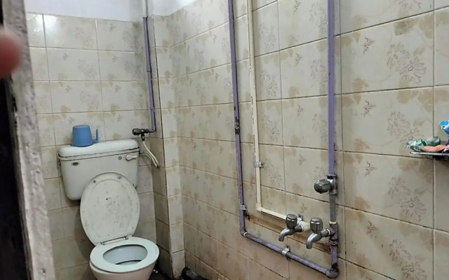 Goroomgo Central Guest House Agartala