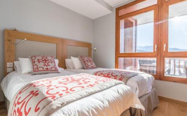 Apartment Monarques 703
